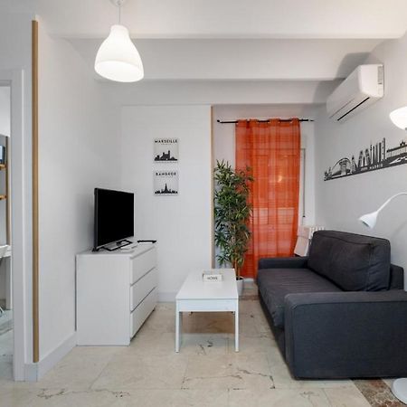 2 Bedroom 1 Bathroom Furnished - Sol - Cozy Vintage - Mintystay Madrid Bagian luar foto